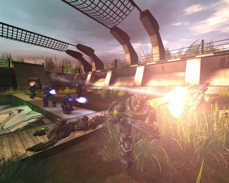 Unreal 2: болванкой жахнуло по башне.
