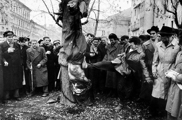Торжество венгерской демократии в 1956