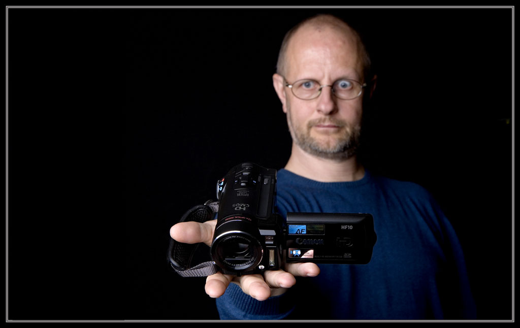 Canon HF10