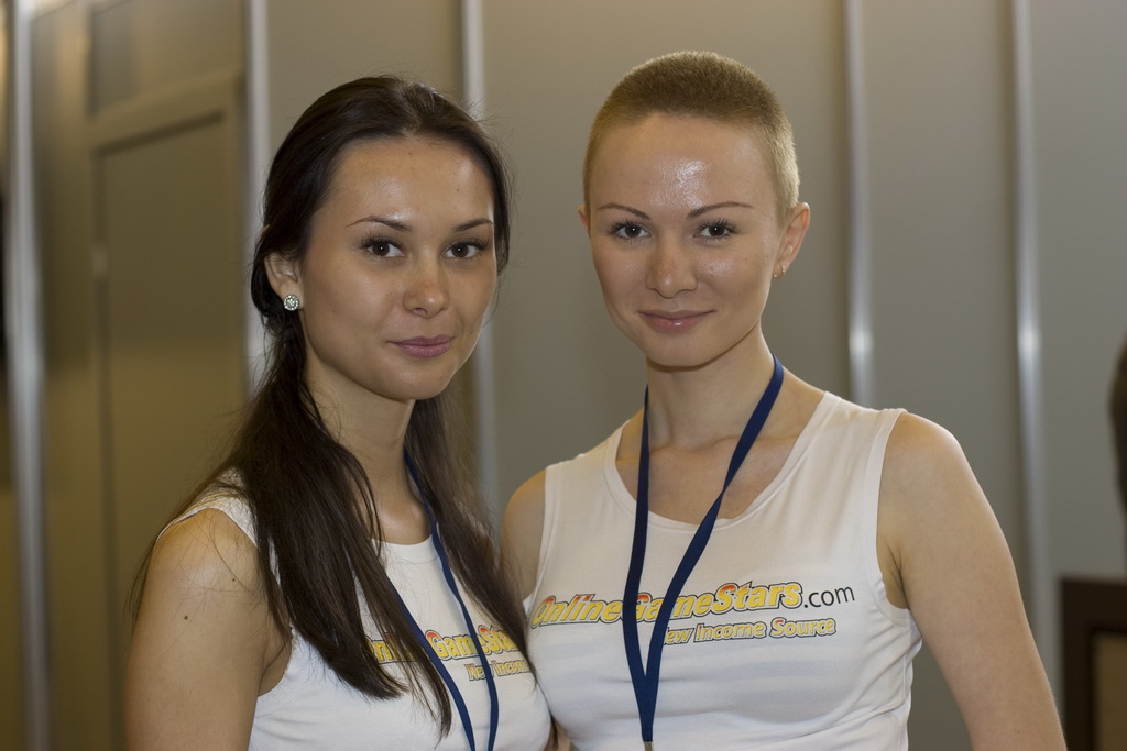 Девчонки на КРИ 2009
