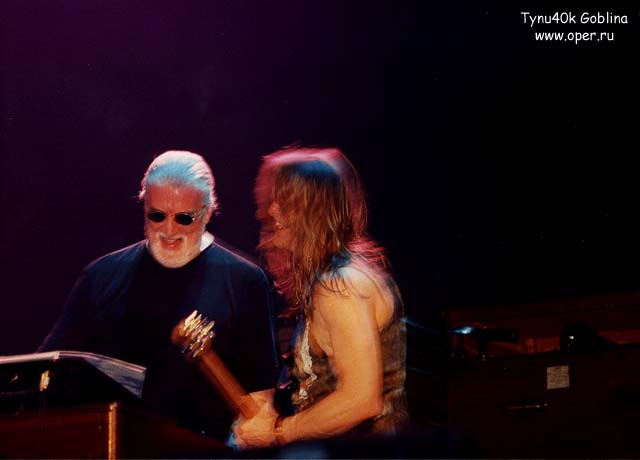 DP: mr Jon Lord еще крепок.