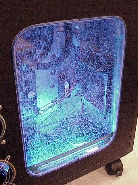 Ящик с водой