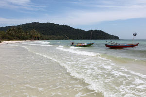 Пляж Sao Beach слева