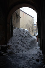 Вход во двор