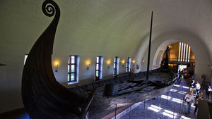 Корабль викингов